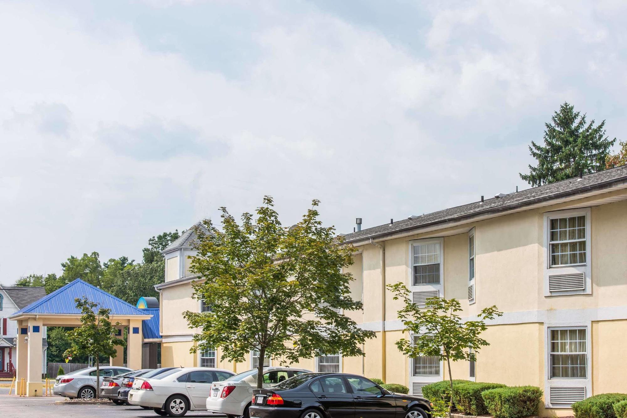 Days Inn By Wyndham Berlin Voorhees Exterior foto